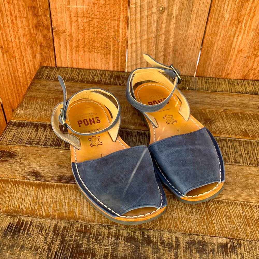Pons blue sandals women’s size 7